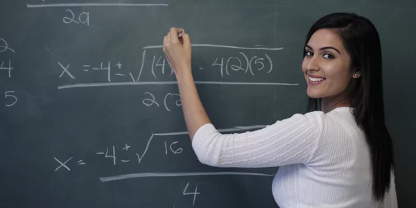 Firozabad Jobs, Teaching Jobs फ़िरोज़ाबाद स्थित एक प्रतिष्ठित कोचिंग इंस्ट्यूट को