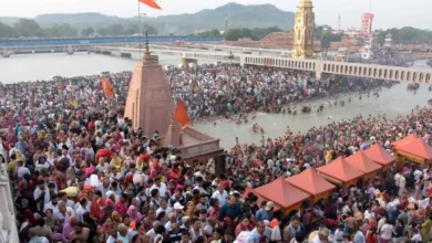सोमवती अमावस्या पर लाखों श्रद्धालुओं ने डुबकी लगाई 4 दुनिया रंग बिरंगी Lakhs of devotees took a holy dip on Somvati Amavasya.