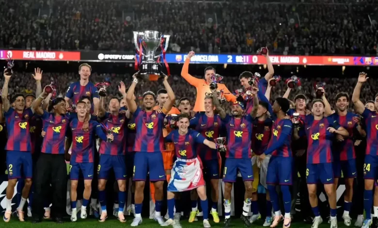 मैड्रिड को हराकर 29वीं बार चैंपियन बना बार्सिलोना 1 कैमरे के लेंस से Barcelona becomes champion for the 29th time after defeating Madrid.
