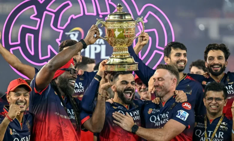 रॉयल चैलेंजर्स बेंगलुरु ने IPL 2026 का खिताब जीता। 1 कैमरे के लेंस से Royal Challengers Bengaluru win IPL 2026 title