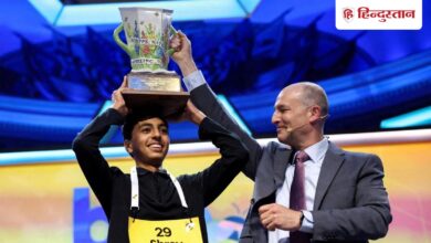 कैमरे के लेंस से Shrey, of Indian origin, won the spelling bee competition.